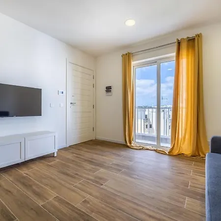 2 Bedroom Apt 11